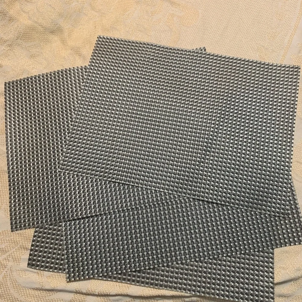 Table plate matts pack of 4 new